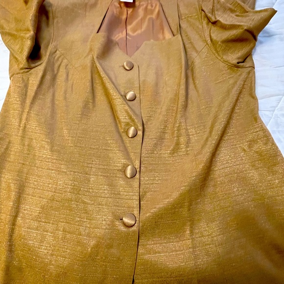 Essence plus size gold two piece suit sz18 - Picture 4 of 9